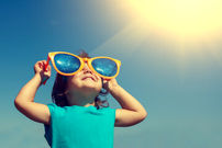 عینک آفتابی بزنید! به این ۳ دلیل