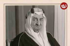 عکس| سفر در زمان؛ «ملک فیصل، پادشاه عربستان» در حال ورود به کعبه؛ سال 1308