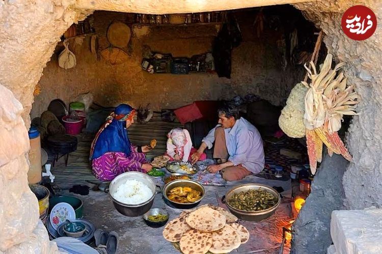 ببینید؛ غذای روستایی در ایران؛ پخت باقالی پلو با مرغ و نان محلی تازه 