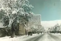 (عکس) تصاویر جالب خیابان‌های برفی تهران در دهه ۵۰ ؛ از حافظ تا تجریش