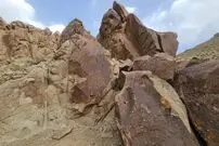 (ویدئو) کشف کتیبه‌ای از دوره اسلامی متعلق به بیش از ۱۲۰۰ سال قبل