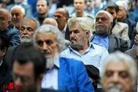 عکس/ بازیگر سینما در مراسم ختم مادر نوبخت