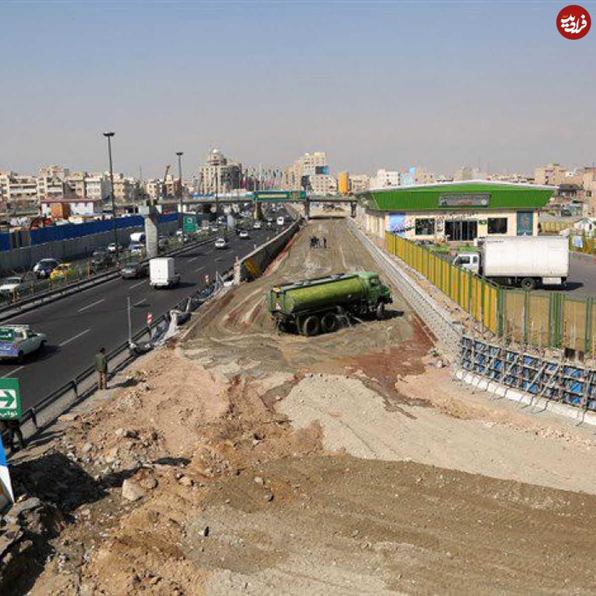 فضای بیدفاع شهر در گذر "نواب"