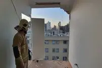 تصاویر/ انفجار شدید در یک ساختمان اداری در خیابان سپهبد قرنی