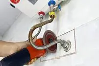 (ویدئو) نحوه تعمیر شیر آب توالت و حمام به روش لوله کش سنگاپوری