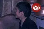 عکس| سفر زمان؛ پیرمرد مسگر اصفهانی و شاگردانش در حال خوردن ناهار؛ سال 1340