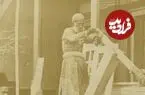 عکس| سفر زمان؛ تصویری از نجارهای دوران قاجار در حال انجام کار