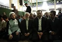 تصاویر/ سخنرانی عارف در محله احمدی‌نژاد