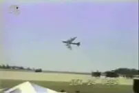 ویدئو/ سقوط هواپیمای جنگنده B-۵۲