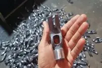 (ویدئو) هندی ها چگونه در کارگاه های کوچک شان «چکش» تولید می کنند؟