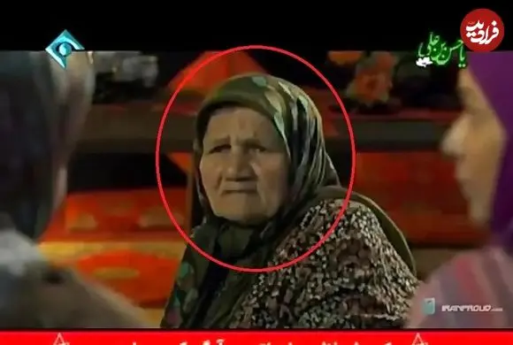 عکس| سفر در زمان؛ «عسل خاله» در حال تماشای سریال پایتخت در خانه اش؛ سال 98