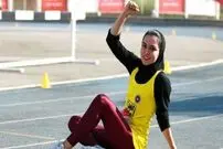 عکس یادگاری فرزانه فصیحی و مرد شماره یک تنیس جهان