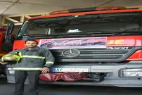 ماجرای فداکاری یک آتش‌نشان در دل سیلاب