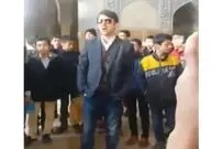 (ویدئو) آوازخوانی معلم خوش صدا به تقلید از استاد شجریان