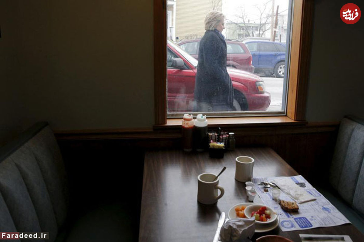 تصاویر/ کلینتون ها در رستوران به دنبال رای