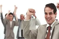 برای پیشرفت کارمند نمونه به او قدرت و اختیار بدهید
