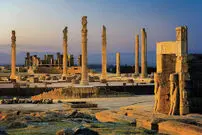 بینید؛ تخت جمشید چگونه ساخته شد؟ نظر هوش مصنوعی