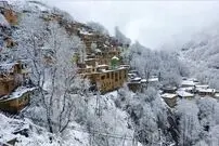 (ویدئو) لحظات شگفت انگیز از ارتفاعات پوشیده از برف ماسوله گیلان