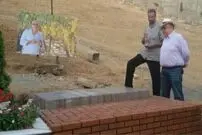 عکس/ نصب سنگ مزار کیارستمی