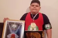 (ویدئو) تمرین سخت و ژست جالب قوی‌ترین کودک جهان