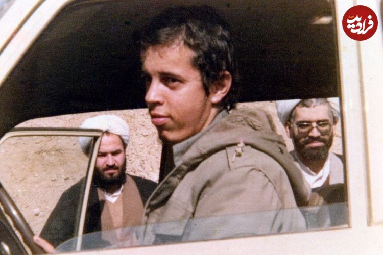 عکس؛ سفر به تاریخ؛ «شهید حسن باقری، برادر سرلشکر باقری» با دوستانش در ائل گلی تبریز