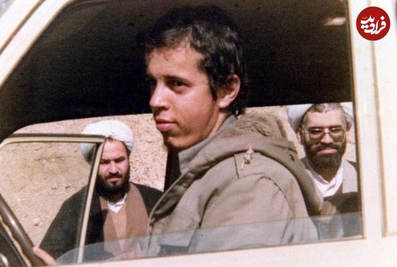عکس؛ سفر به تاریخ؛ «شهید حسن باقری، برادر سرلشکر باقری» با دوستانش در ائل گلی تبریز