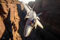تصاویر؛ پرونده کامل جنگنده F-35؛ از داستان طراحی تا مقایسه با سوخو-۵۷ و J-20