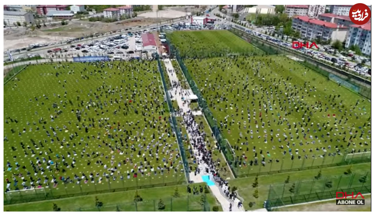کرونا و نماز جمعه در زمین فوتبال