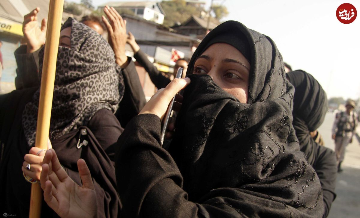 تصاویر/ حمله پلیس به عزاداران حسینی در کشمیر