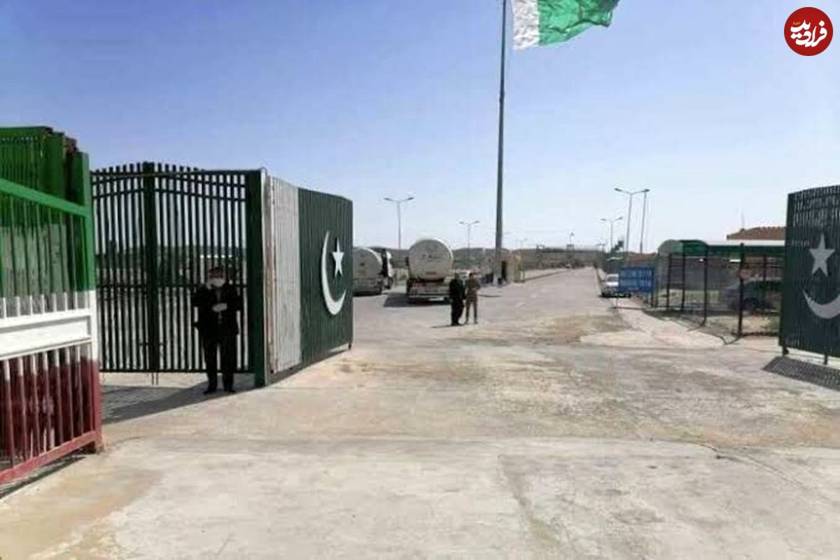 ویدئو/ مرز پاکستان و ایران به زیر آب رفت