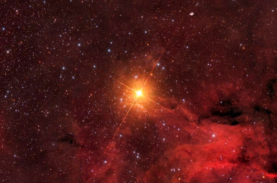 تصویر روز ناسا: ستاره «مو قیفاووس»