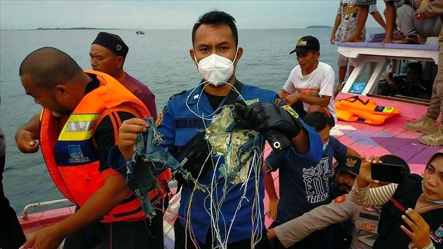 سقوط هواپیمای مسافربری اندونزی