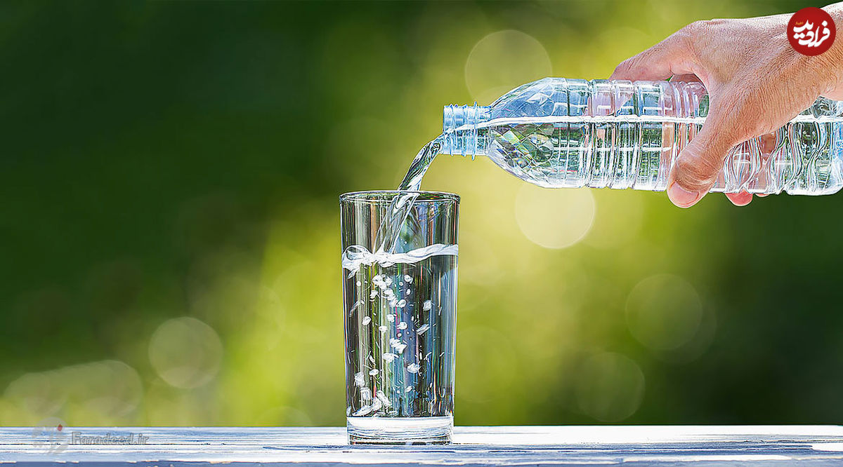 خطرات یک بطری آب معدنی
