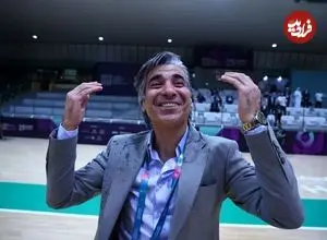 وحید شمسایی نامزد بهترین مربی سال جهان شد