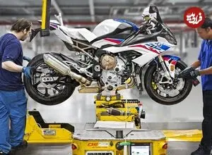 ببینید| نگاهی به مراحل تولید موتورسیکلت بی ام و اس۱۰۰۰آرآر