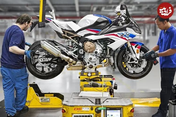 ببینید| نگاهی به مراحل تولید موتورسیکلت بی ام و اس۱۰۰۰آرآر