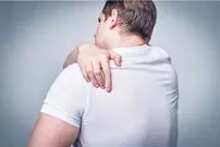 دلیل حس لذت‌بخش خاراندن کمر چیست؟