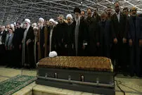 تصاویر/ وداع رهبر انقلاب با آیت الله هاشمی