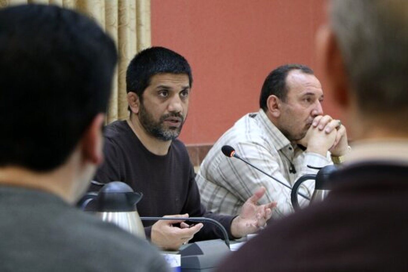 (عکس) دیدار غیرمنتظره علیرضا دبیر و شهاب حسینی