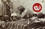 عکس| سفر به ایران قدیم؛ تصویری یک خانوادۀ پرجمعیت ایرانی در دوران قاجار در زیر کرسی
