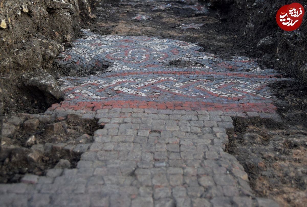 کشف موزاییک‌های ۱۶۰۰ ساله در محل ساخت خوار و بار فروشی