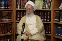 تذکر آیت‌الله مکارم به نامزدهای ریاست جمهوری