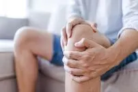 ۸ ماده‌غذایی معجزه‌آسا برای درمان زانو درد