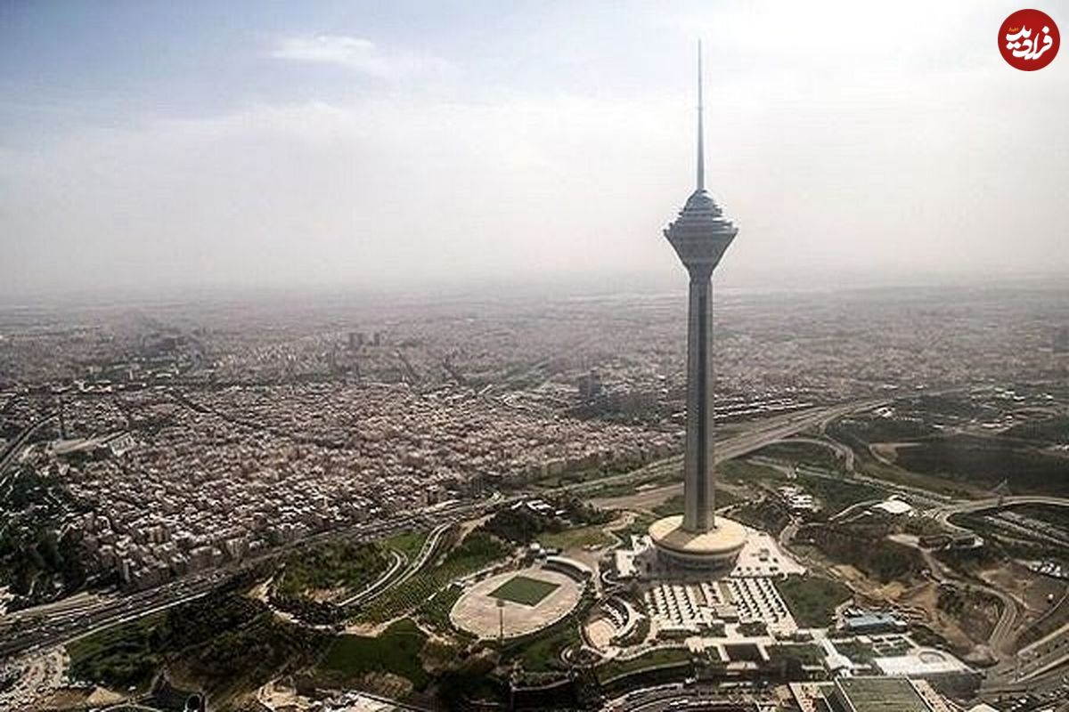 عکسی عجیب و غریب از تهران در پنج فروردین