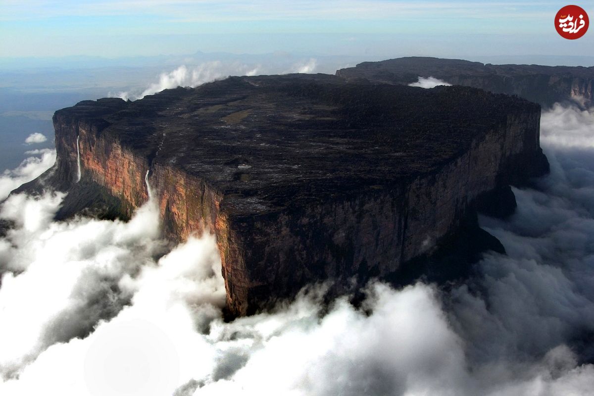 (تصاویر) عجیب‌ترین کوه دنیا که قلّه ندارد!