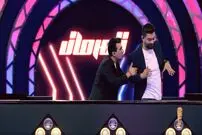 (ویدئو) ترقه انداختن یوسف تیموری زیر پای مجری صداوسیما هنگام ضبط برنامه تلویزیونی!
