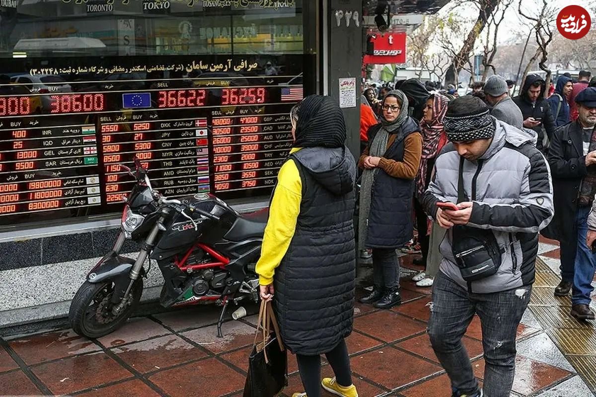 مسیر متفاوت طلا و دلار در بازار تهران