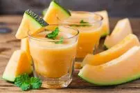 طرز تهیه اسموتی طالبی؛ خنک، طبیعی و خوش عطر