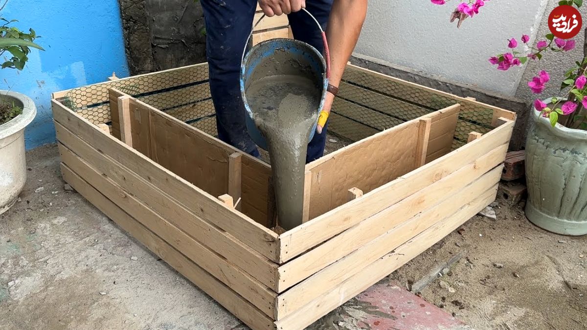 ببینید؛ نحوه درست کردن یک آکواریوم زیبا با پالت چوبی و سیمان در خانه