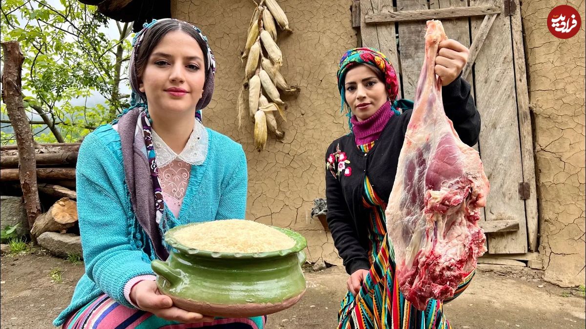 (ویدئو) طبخ یک غذای شگفت انگیز با گوشت گوسفند و میوه خشک شده در روستاهای آستارا